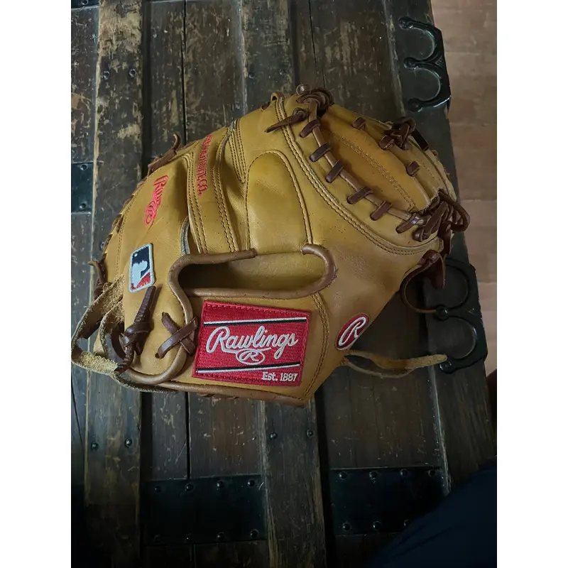 Rawlings Heart of the Hide RH Catcher's Baseball Glove 33" (Used)