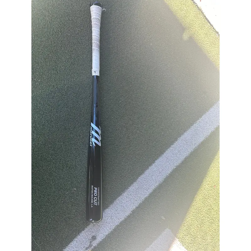 Marucci Pro Cut Maple Bat (-3) 29 oz 32" (Used)