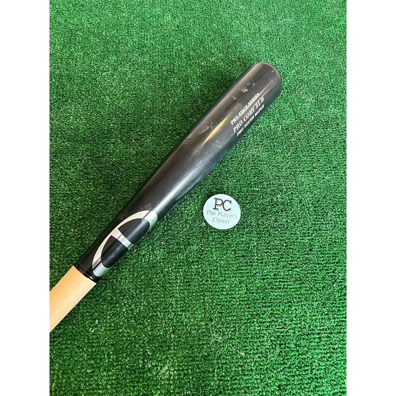 OTW Bat Pro Coby - Pro Youth Maple 31"