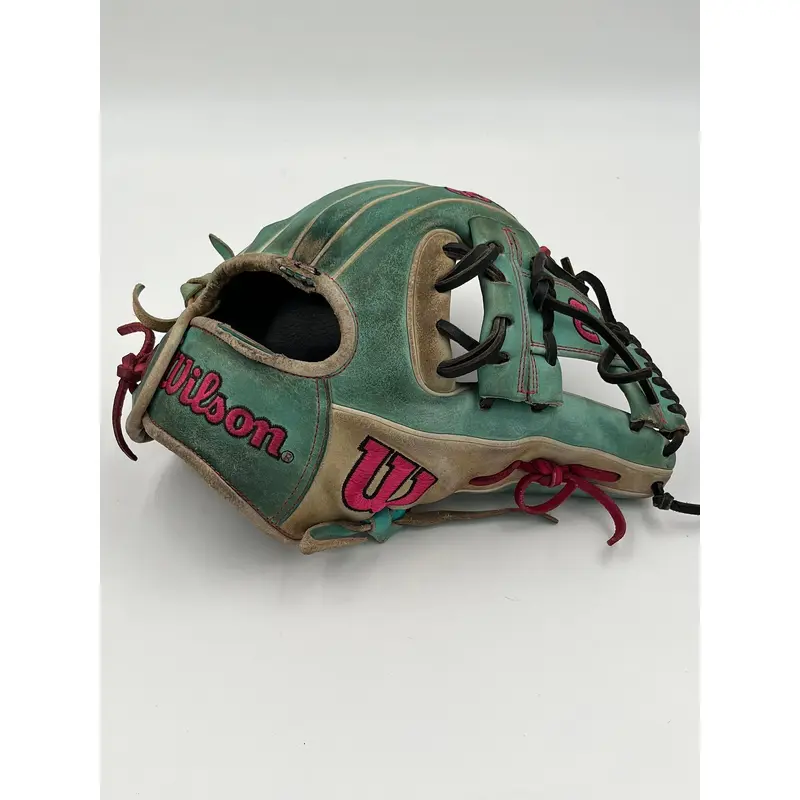 Wilson A2000 1786 11.5 Infield Baseball Glove