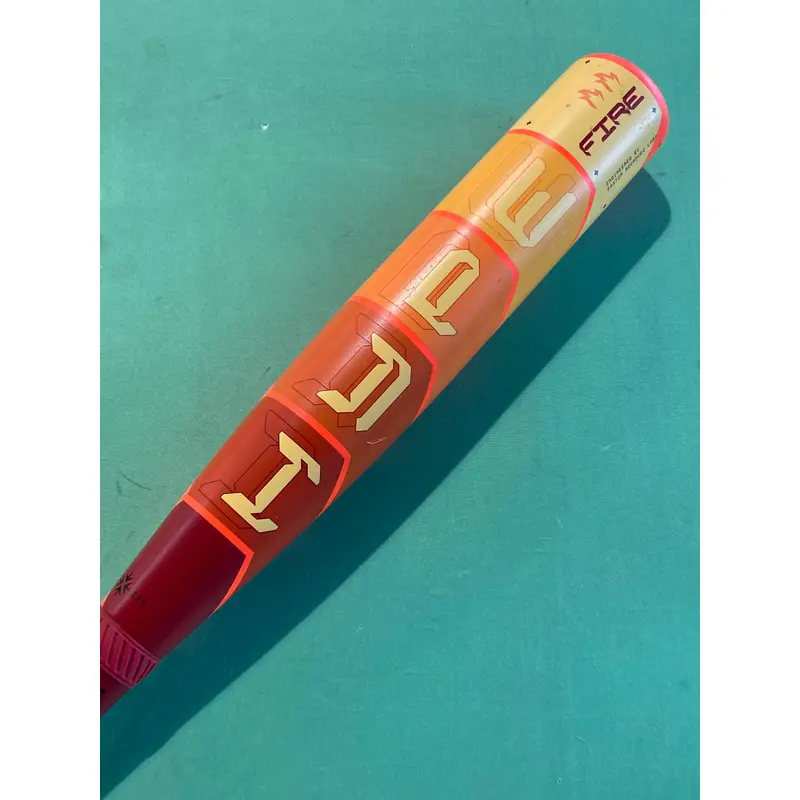 Used USSSA Certified 2025 Easton Hype Fire Composite Bat 32" (-5)