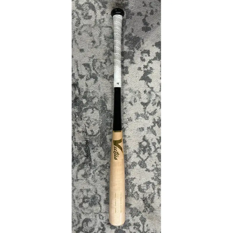 Victus Adley Rutschman Pro Reserve Maple Bat (-3) 28.5 oz 31.5" (Used)