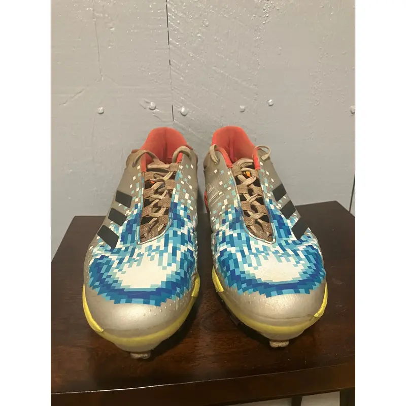 Used Baseball cleats