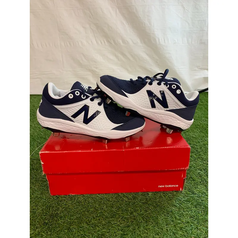 Blue Men's Size M 7.0 (W 8.0) New Balance Footwear Metal (New)