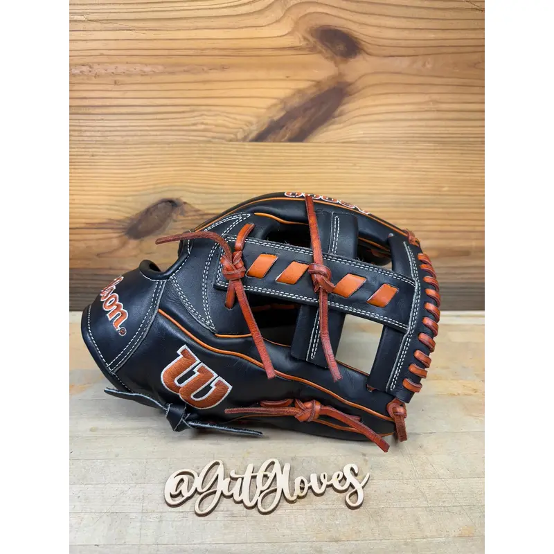 Wilson A2000 11.5" 1716 Broken In