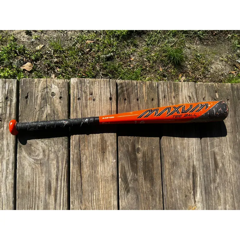 Easton Maxum Tee Ball Bat