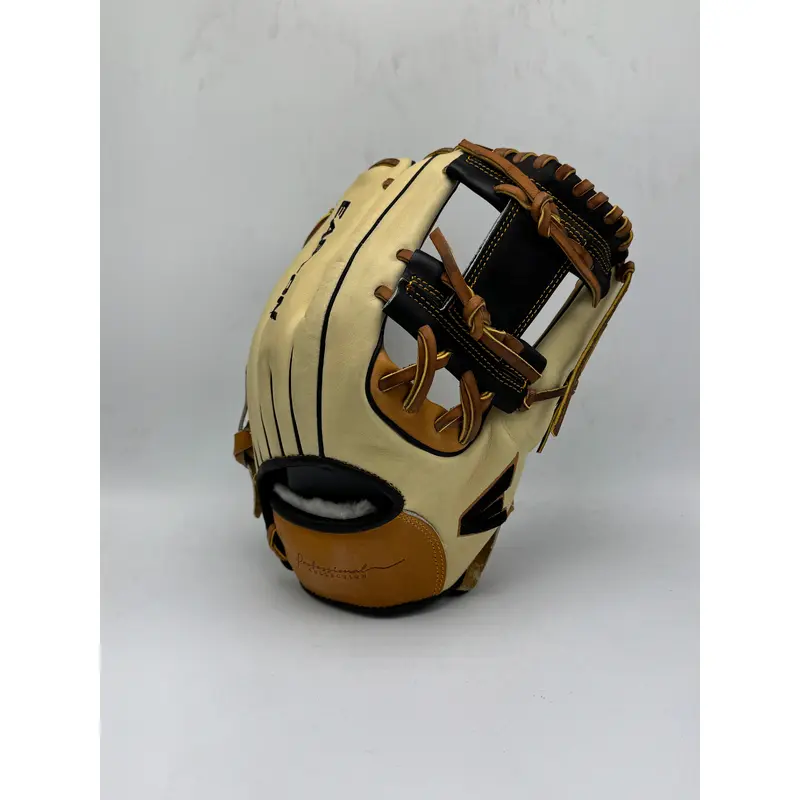 Easton Right Hand Throw Infield Pro Collection Baseball Glove 11.75" (New) PCHM31