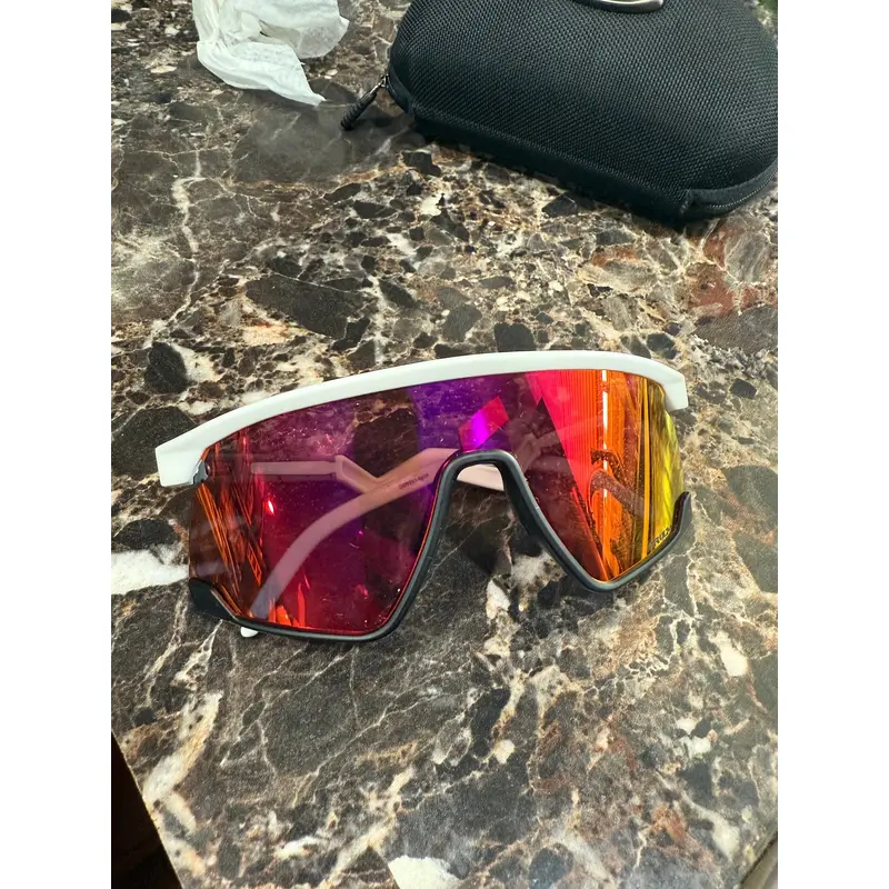 Unisex  Oakley Sutro Sunglasses (New)