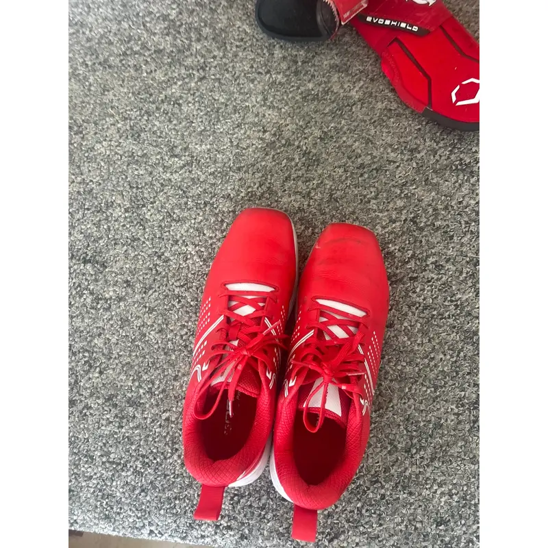 Men's Size M 12.5 (W 13.5)  (Used)