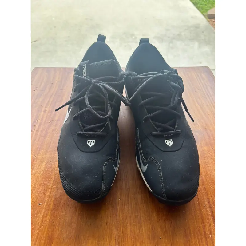Black Men's Size M 11.0 (W 12.0)  Nike Low Top Trout Molded Cleats (Used)