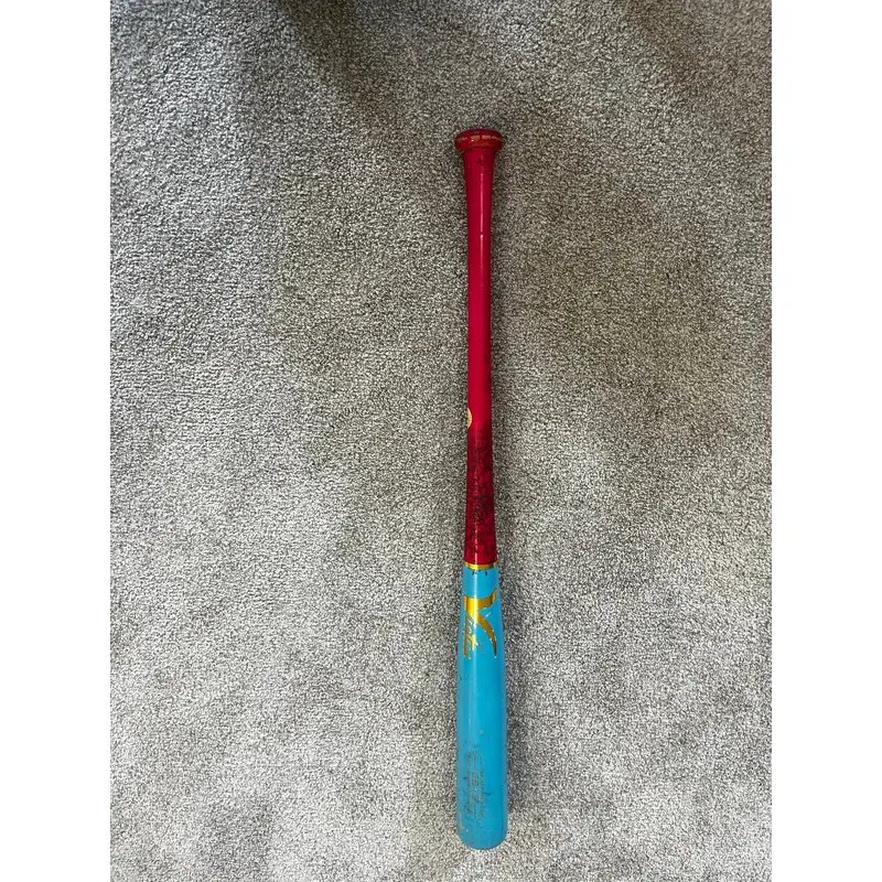 32/29 Victus Maple Wood Bat Used Baby Blue/hot Pink