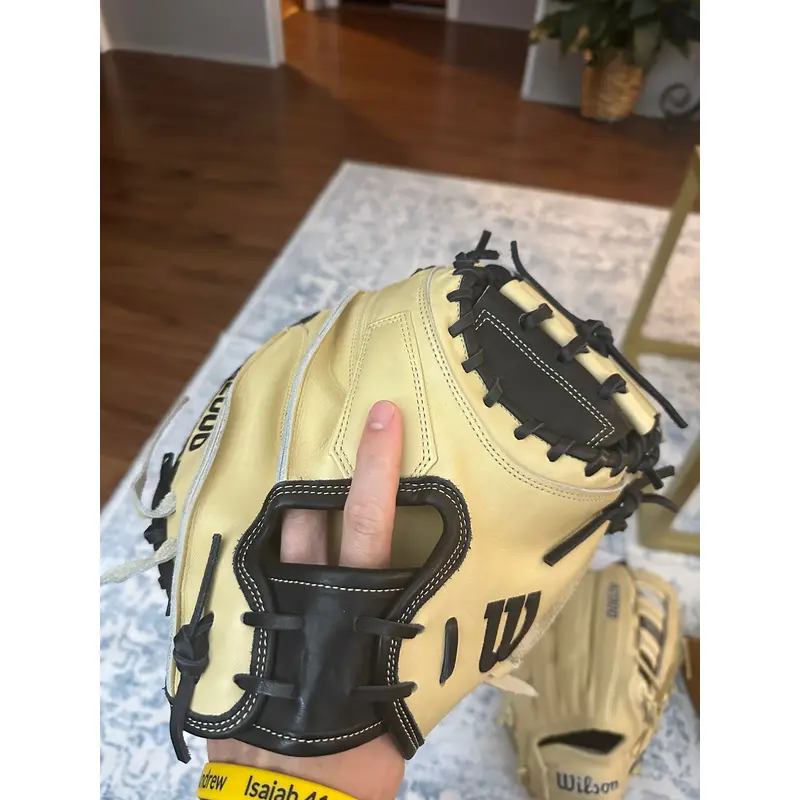 2023 Wilson RH Catcher's A2000 Baseball Glove 33" (New)