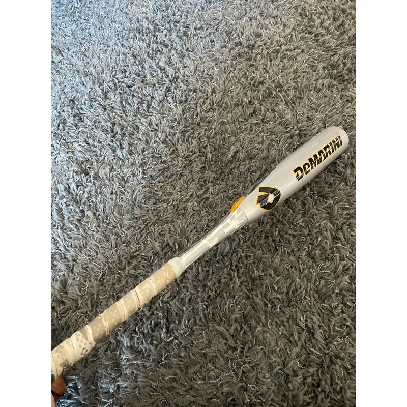 DeMarini CF4 Bat (-8) 21 oz 29" (Used)