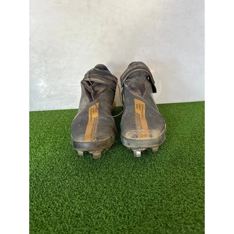 Nike trout metal baseball cleats