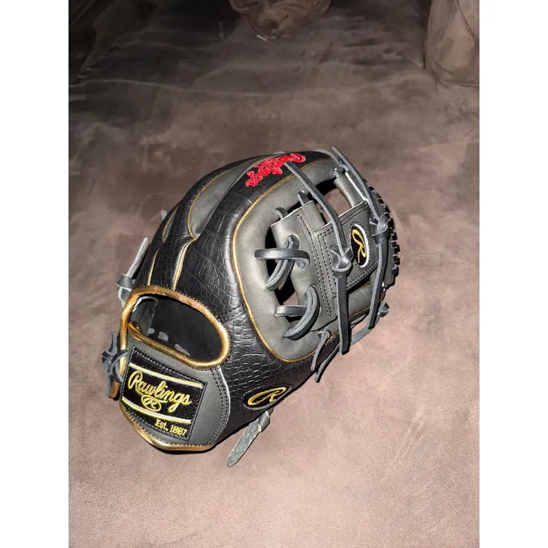 Rawlings Heart Of The Hide 11.5 Baseball Glove