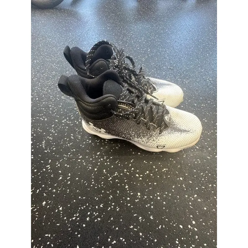 Used Under Armour LOCKED DOWN BB/SB Cleats White Junior 01 11849-S000030470