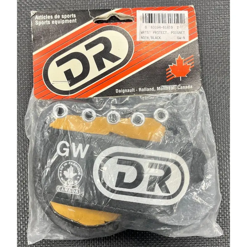 New DR batter left wrist guard leather baseball protector right-hand batter