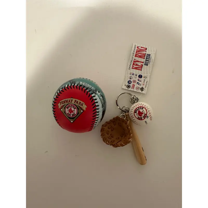 Boston Red Sox MLB Fenway Park ball and key ring