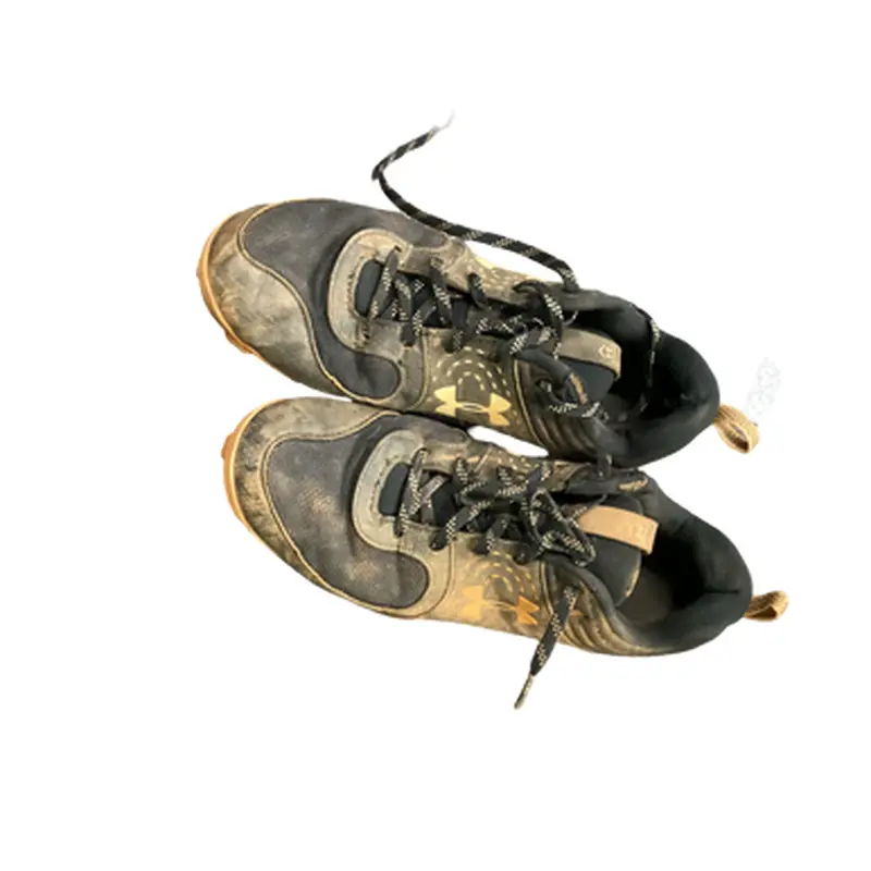 Used Under Armour LEADOFF CLEATS BB/SB Cleats Black Youth 09.5 11613-S000151035