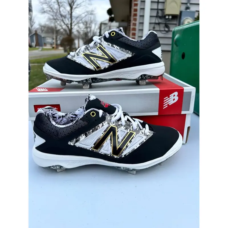 Black Men's Size M 8.0 (W 9.0) New Balance Metal (New)