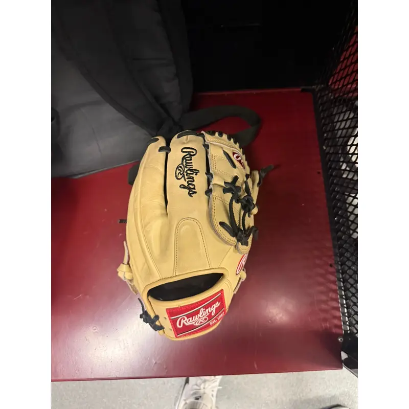Rawlings RH Baseball Glove 12" (Used)