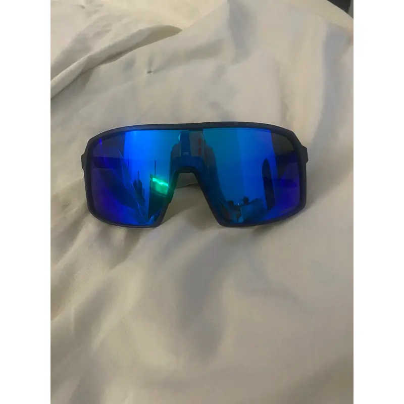 New Unisex Oakley Sutro Sunglasses