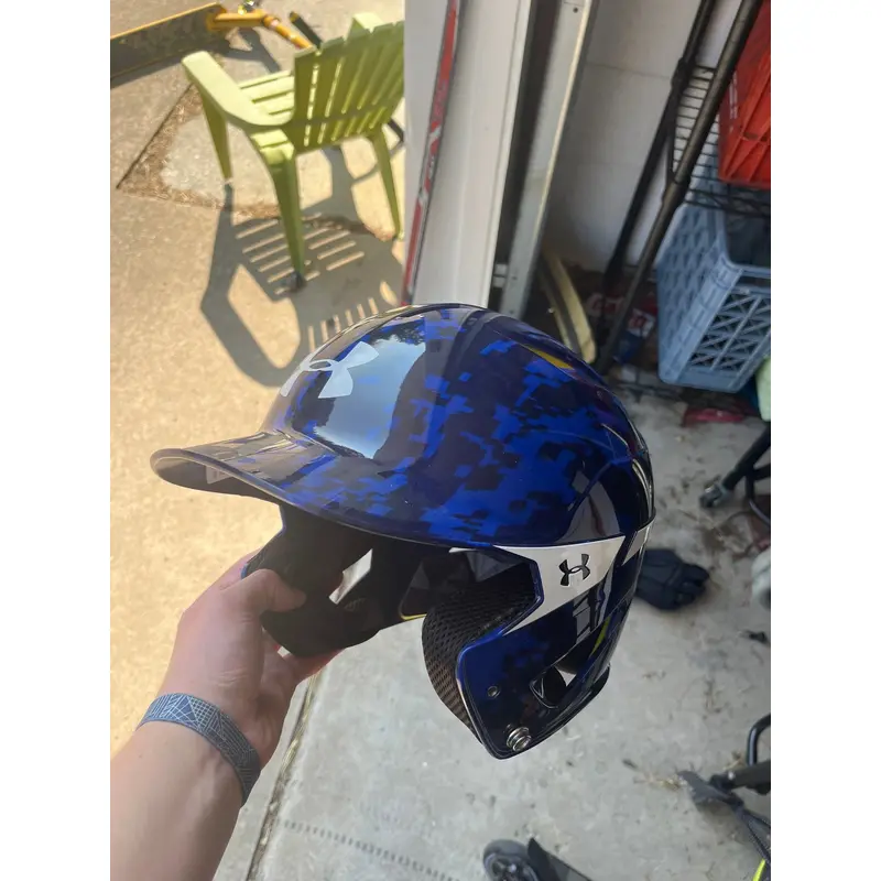 Under Armour Baseball helmet