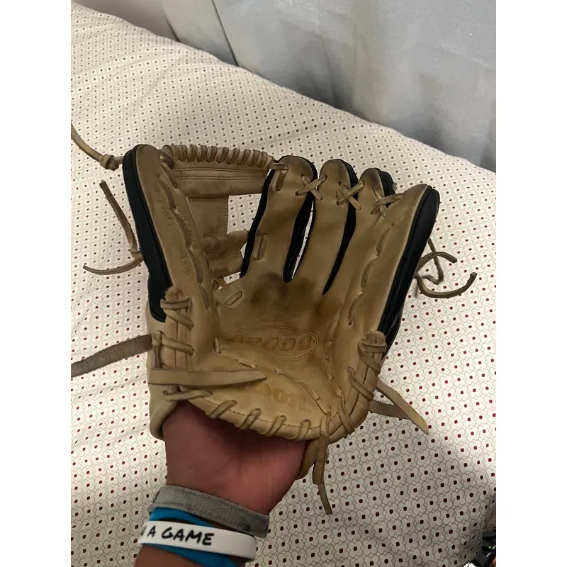Wilson A2000 11.5