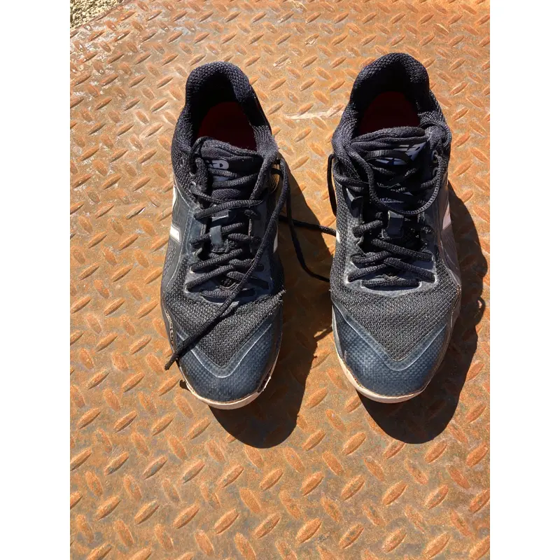 Black Men's Size M 7.5 (W 8.5) New Balance Low Top Metal (Used)