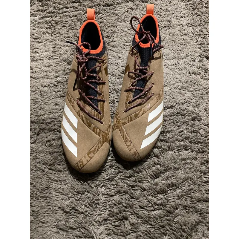 Brown Men's Molded Cleats Low Cut