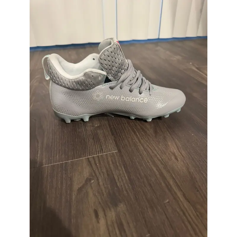 Gray Kid's Size M 6.0 (W 7.0) Youth High Top New Balance Molded Cleats (New)
