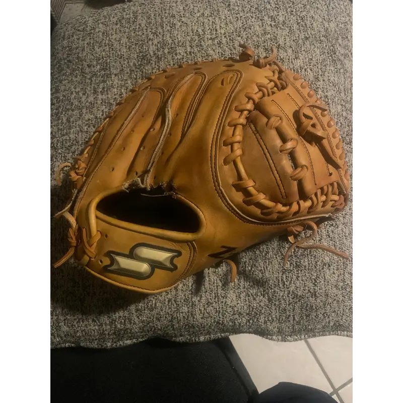 2022 Catcher's 12.25" (Used) Z7 Baseball Glove