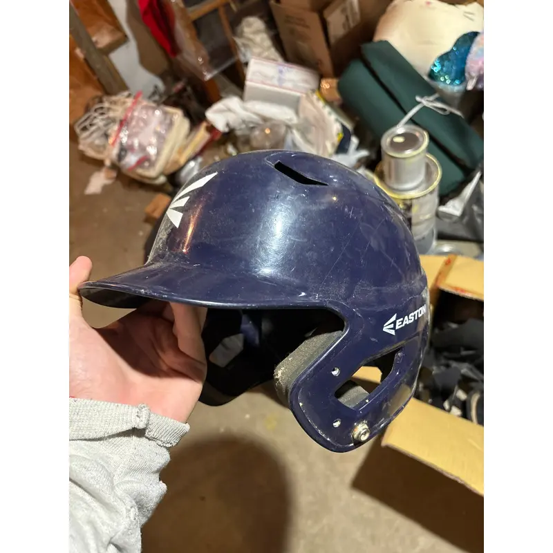 Medium/Large Easton (Used)