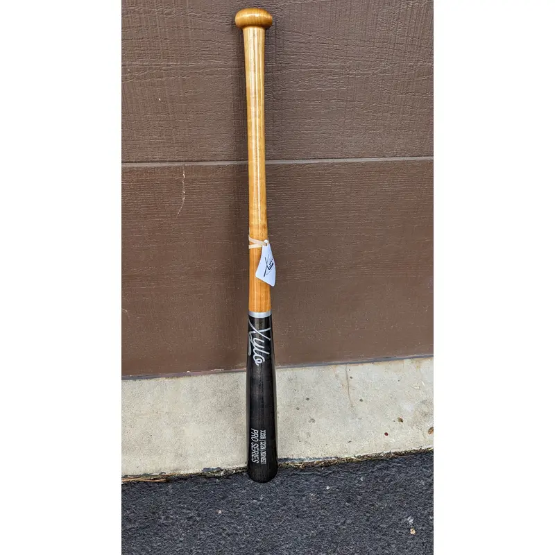 New XYLO PRO SERIES Wood Baseball Bat (-3) 33/30 X332B MAPLE