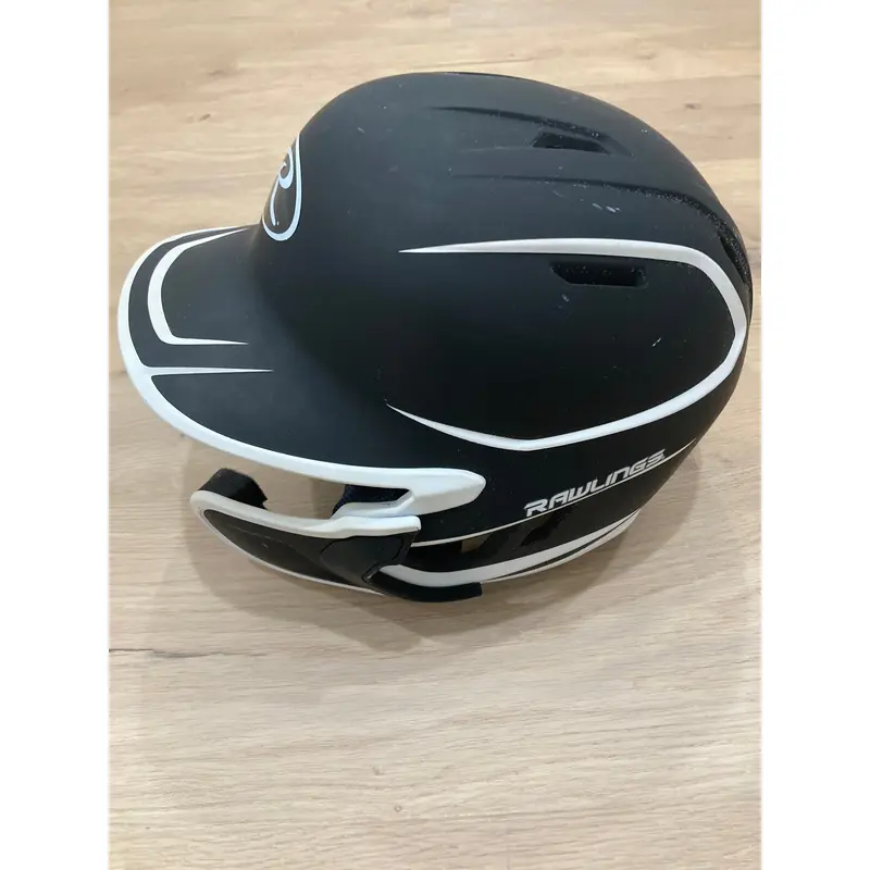Used 7 5/8 Rawlings Batting Helmet
