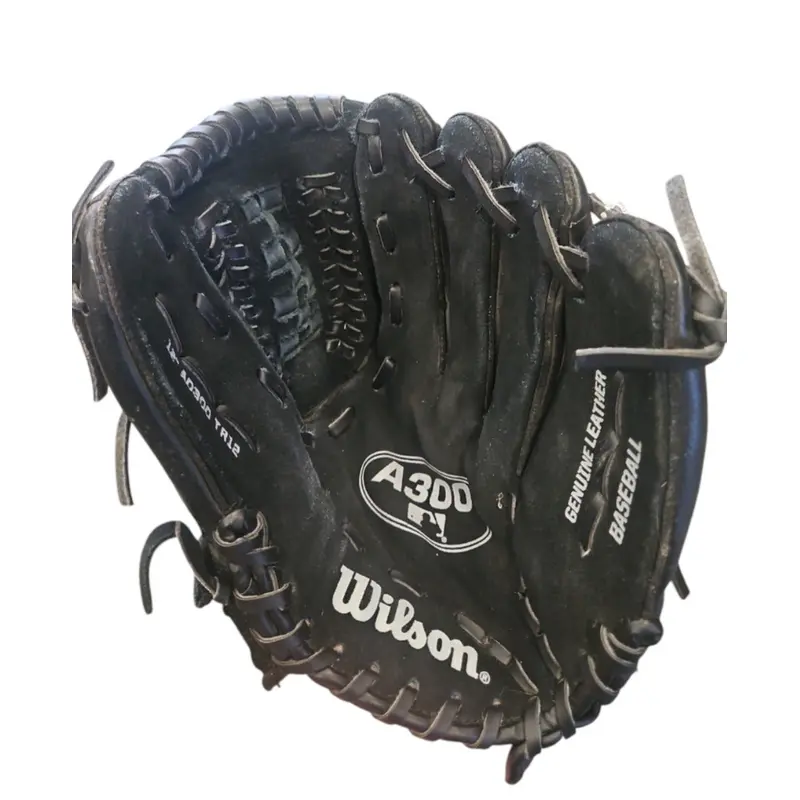 Wilson Right Hand Throw Infield Baseball Glove 12" (Used)