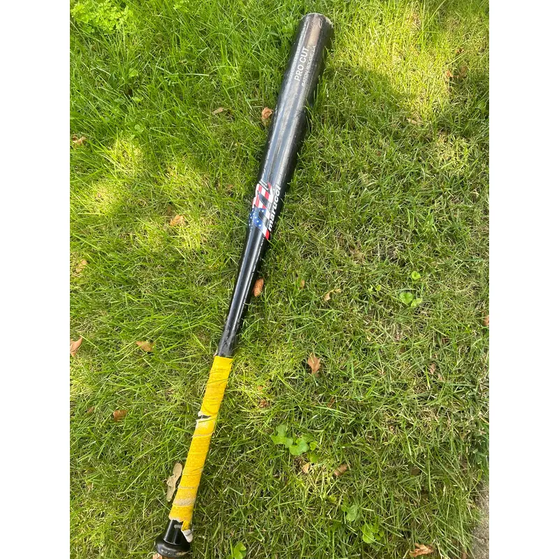 Used  Marucci Wood 32 oz 34" Pro Cut Bat