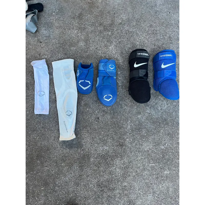 Nike Leg Guards, EvoShield Sliding Mitt/Sleeves