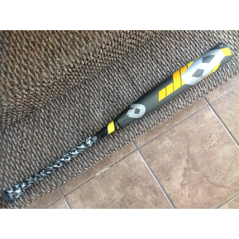 2016 Composite (-5) 27 oz 32" CF8 Bat (2 Paint Seams)