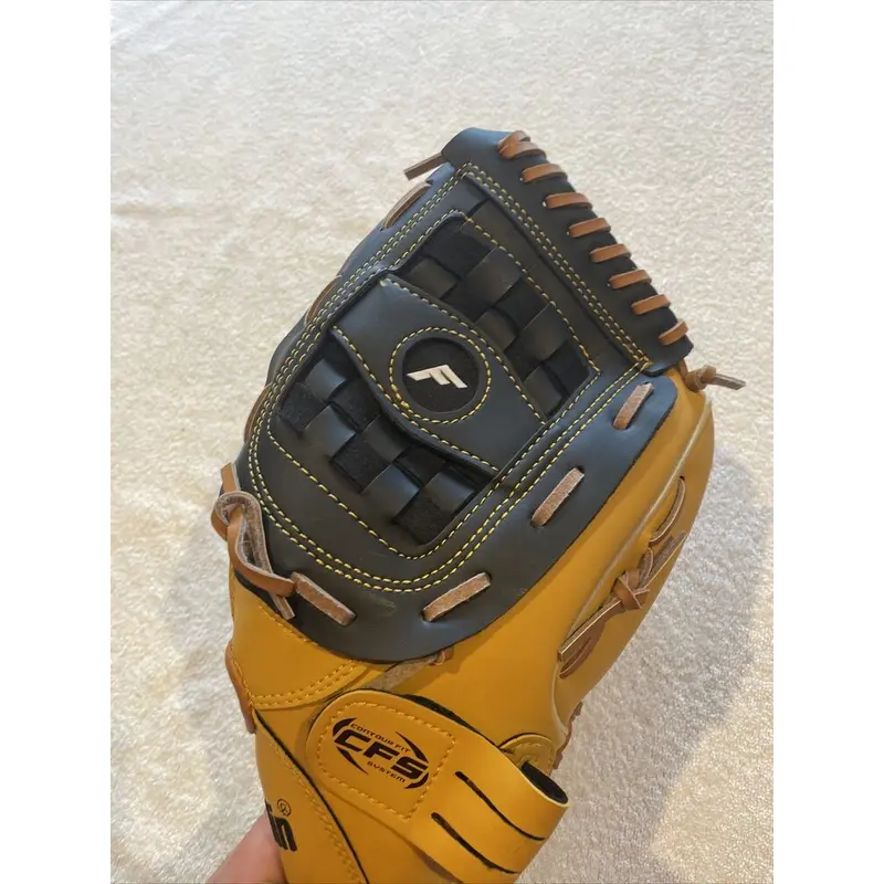 Brand New Franklin RHT size 12.5 Baseball Glove