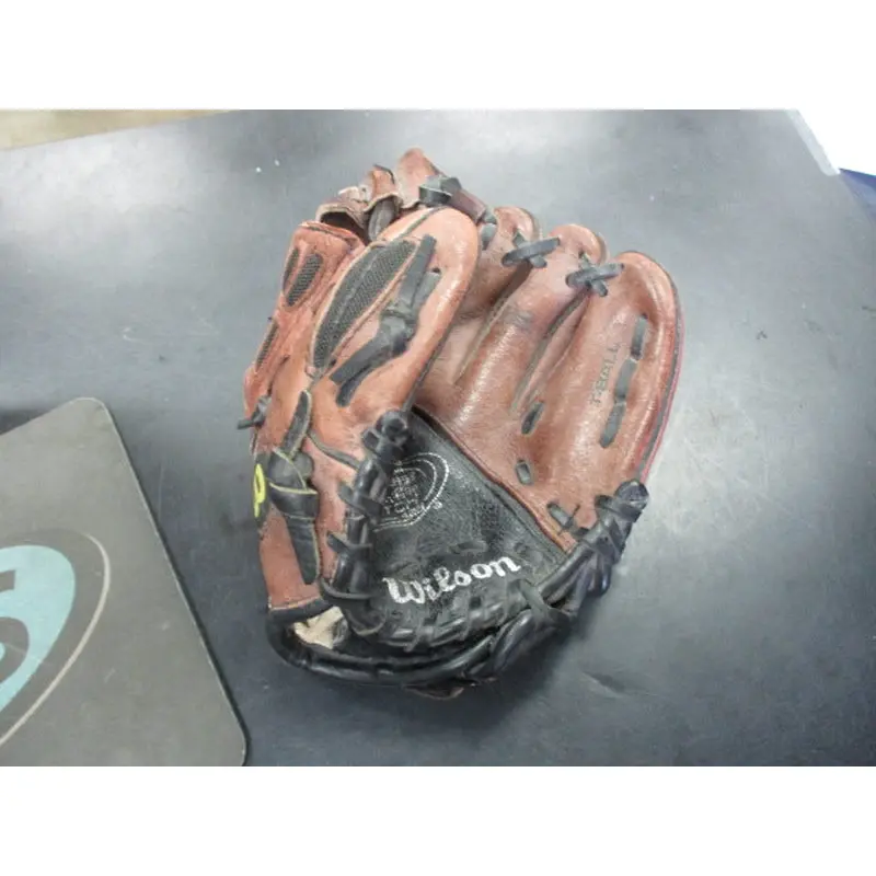 Used Wilson EZ Catch 425 10" T-Ball Glove