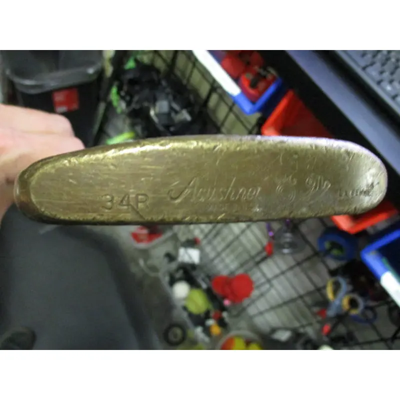 Used Titleist Bulls Eye RH 34" Putter