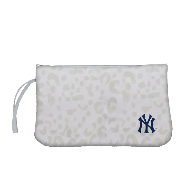 New York Yankees Leopard Print Wristlet