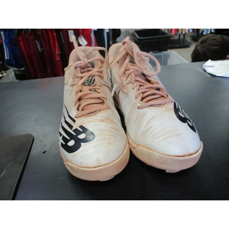 Used New Balance Size 6 Cleats (Needs Insoles)