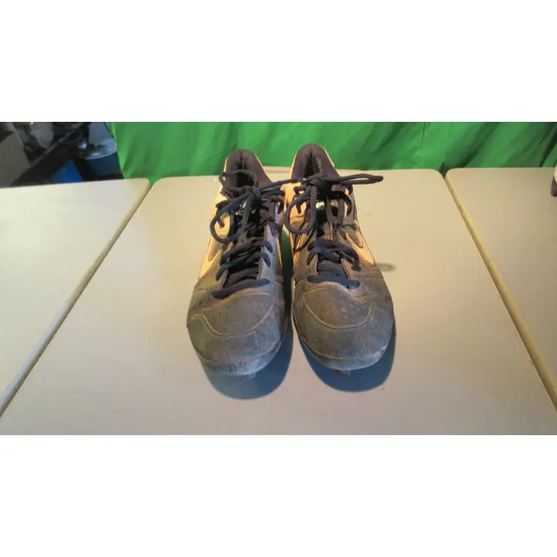 Used Nike Metal Cleats Size 7.5