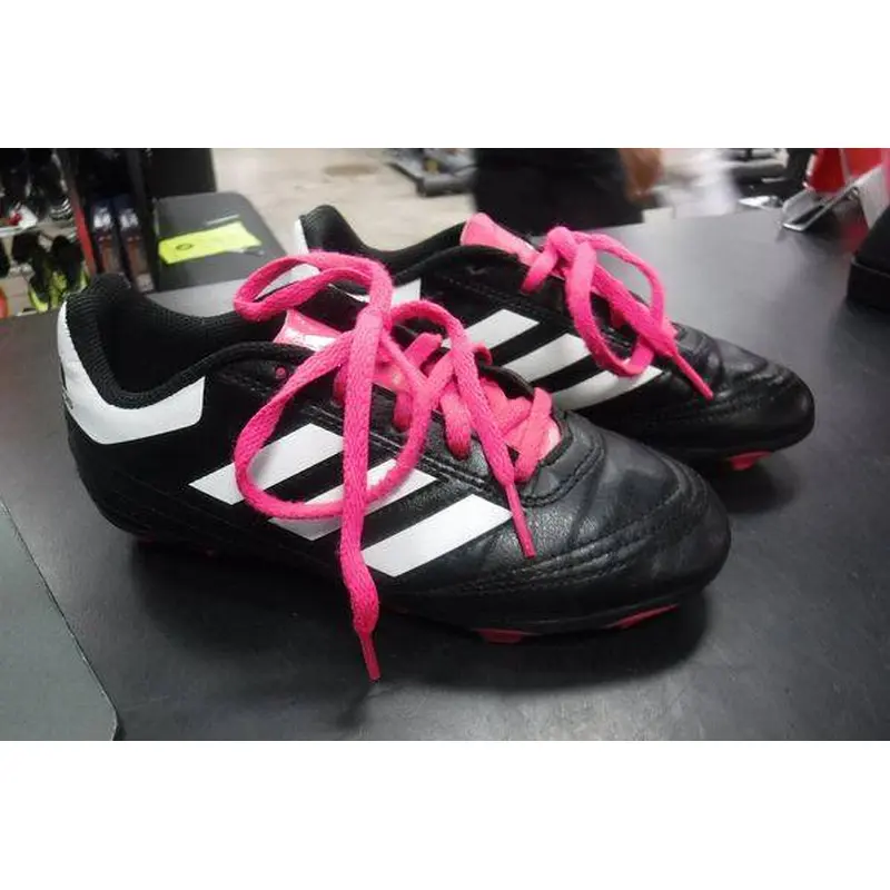Used Adidas Size 1 Soccer Cleats