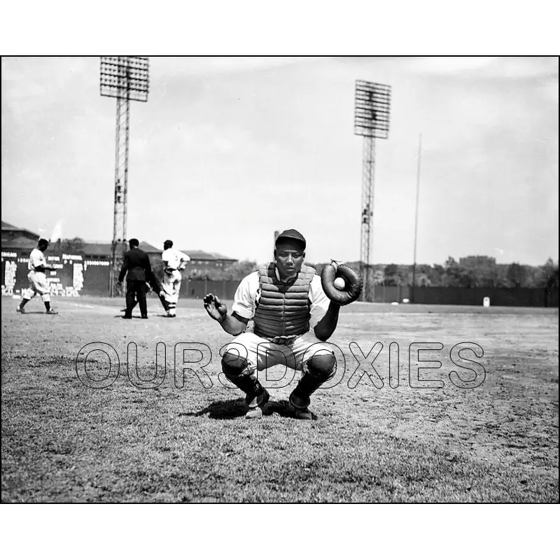 Josh Gibson 8X10 Photo - 1942 Homestead Grays - 373