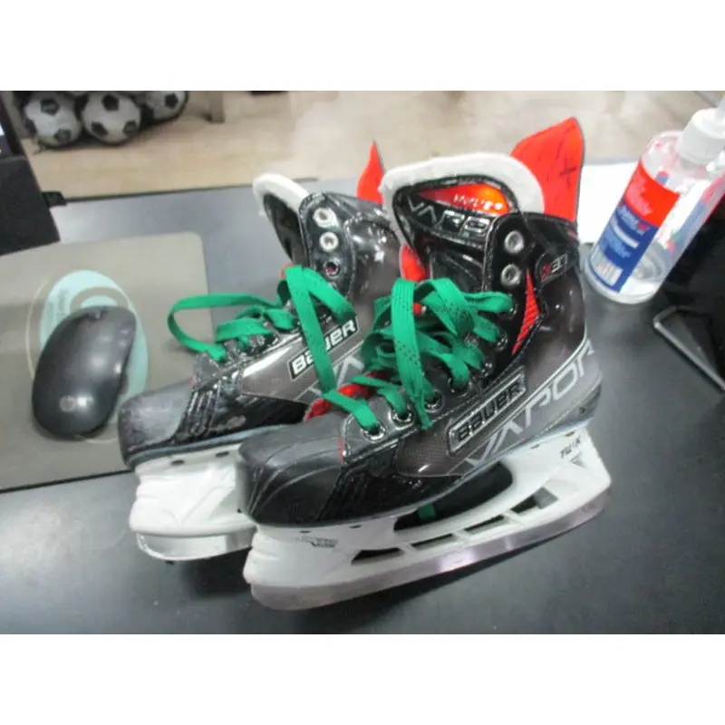 Used Bauer Vapor X 3.7 Hockey Skates Size 4
