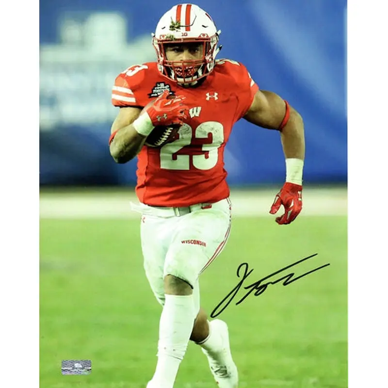 Jonathan Taylor Autographed Wisconsin Badgers 8x10 Photo