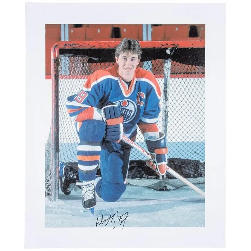 Wayne Gretzky Signed Large 19.5 x 23.5 Canvas Photo Beckett COA